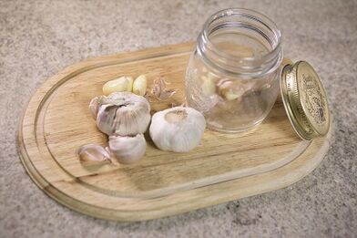 Leater Knoblauch para eliminar os parásitos do corpo